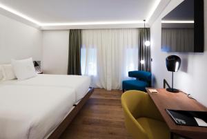 habitación doble executive - 1 o 2 camas - Hotel One Shot Palacio Reina Victoria 04