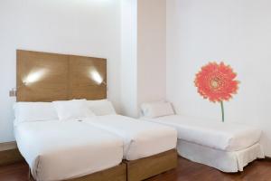 habitación quíntuple (5 adultos) - Hotel Petit Palace Plaza Málaga