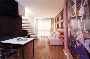 suite de 1 dormitorio con terraza privada - Hotel Picasso Suites Málaga