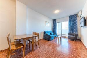apartamento de 1 dormitorio con vistas al mar (2 adultos + 1 niño)  - Hotel Port Europa