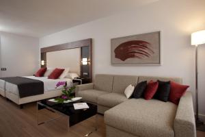 habitación deluxe con cama extragrande - Hotel Princesa Plaza Madrid