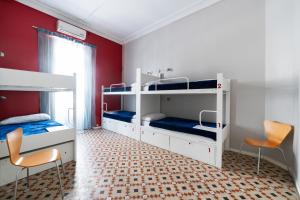 cama en dormitorio compartido (6 adultos) - Red Nest Hostel