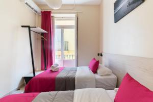 Habitación Estándar con baño compartido - 2 camas - Red Nest Hostel