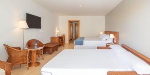 habitación doble premium con terraza (3 adultos) - Hotel RH Ifach