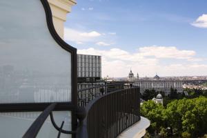 habitación deluxe con terraza - 1 cama doble grande - Hotel Riu Plaza España