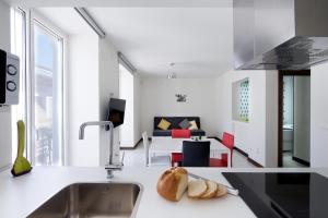 Apartamento de 1 dormitorio con balcón - Roisa Suites