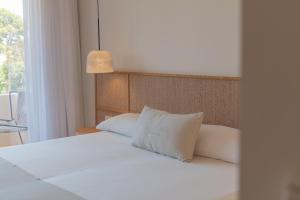 habitación doble con balcón - 1 o 2 camas - Hotel Serawa Moraira