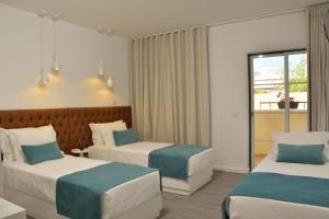 habitación triple - Hotel Sol Algarve by Kavia