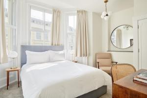 habitación con cama grande  - Hotel Sonder Kensington Gardens