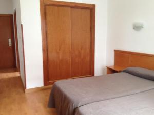 Habitación Doble Económica con cama supletoria (2 adultos + 1 niño) - 2 camas - Hotel Teremar