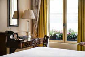 habitación deluxe con cama extragrande - Hotel The Savoy