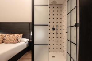 habitación doble con baño privado - TOC Hostel Malaga