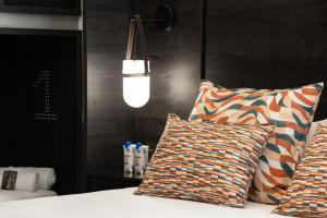 habitación doble con baño privado - TOC Hostel Malaga