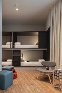 cama en habitación compartida de 8 camas - TOC Hostel Malaga