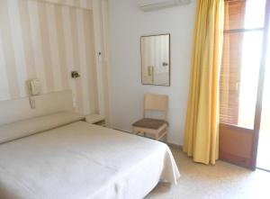 habitación doble - 2 camas (2 adultos + 1 niño) - Hotel Tramontana