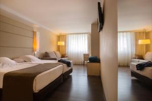 habitación doble premium - Hotel Yomo Mola Park